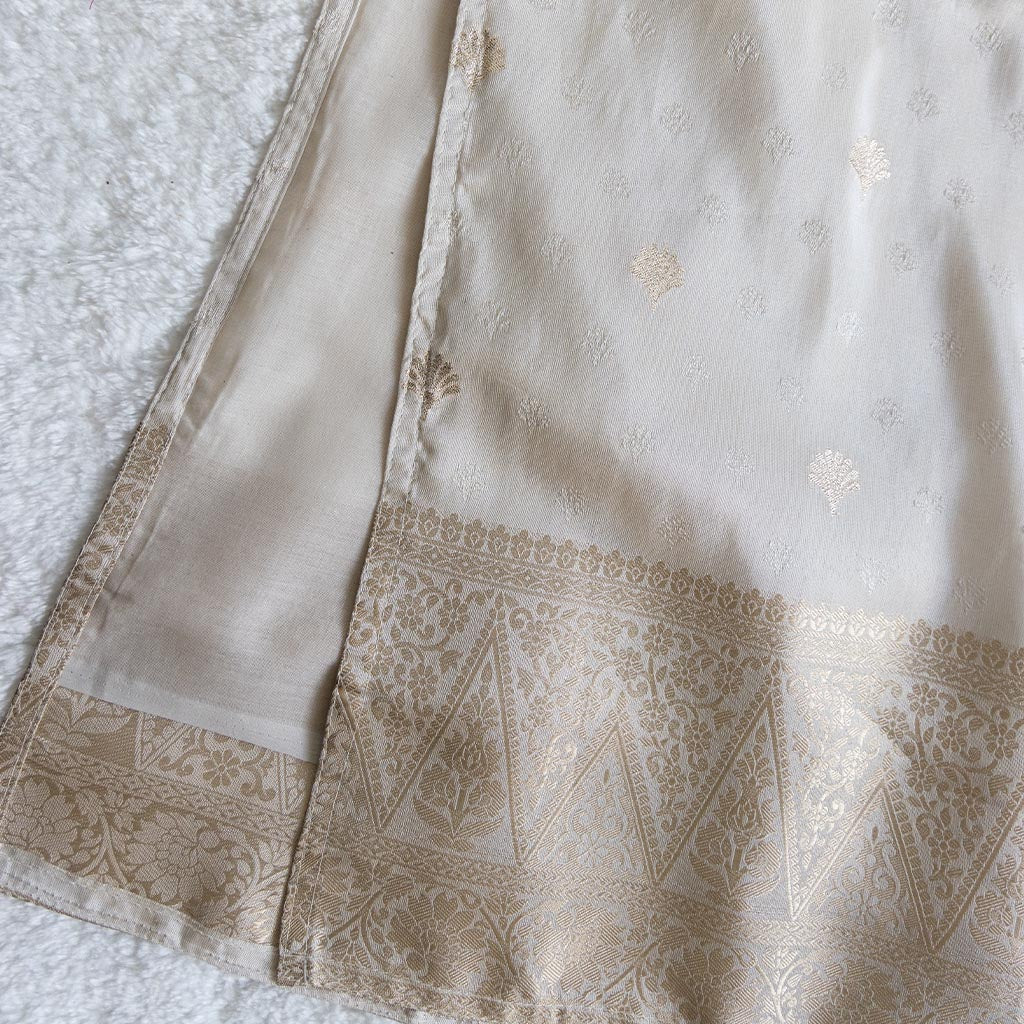 Helsinki Churidar Set