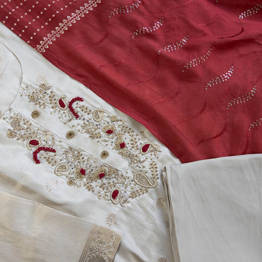 Helsinki Churidar Set