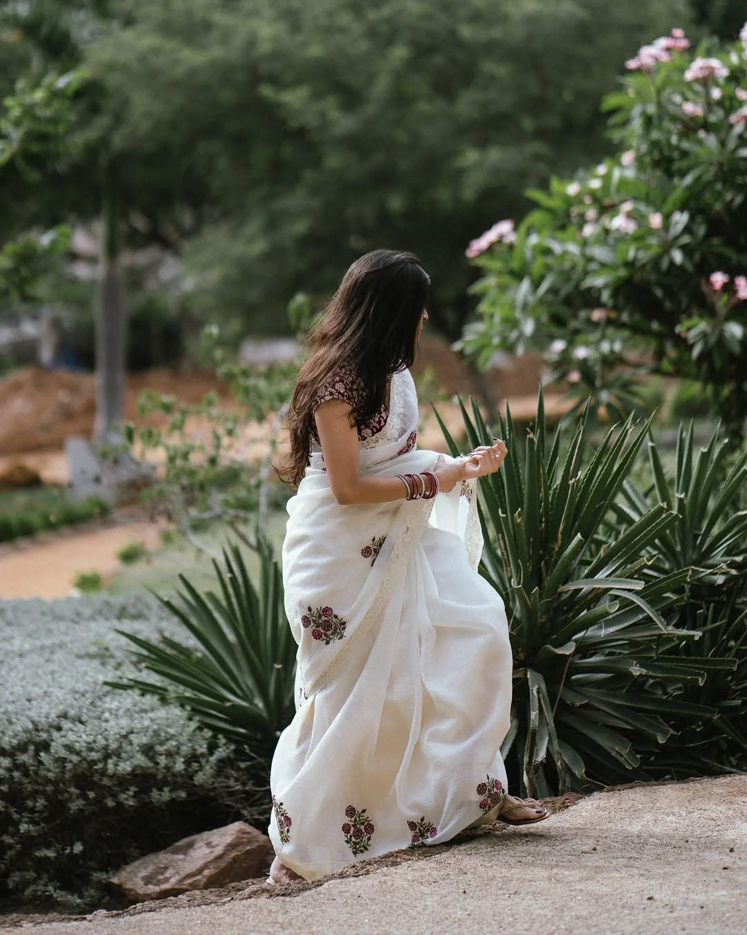 Canberra Saree