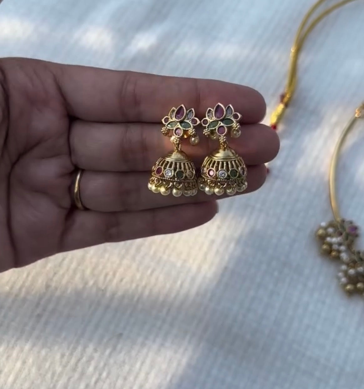 Detroit Necklace Set
