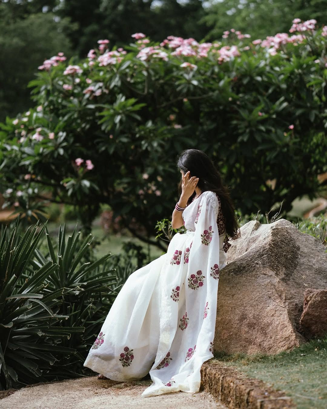 Canberra Saree