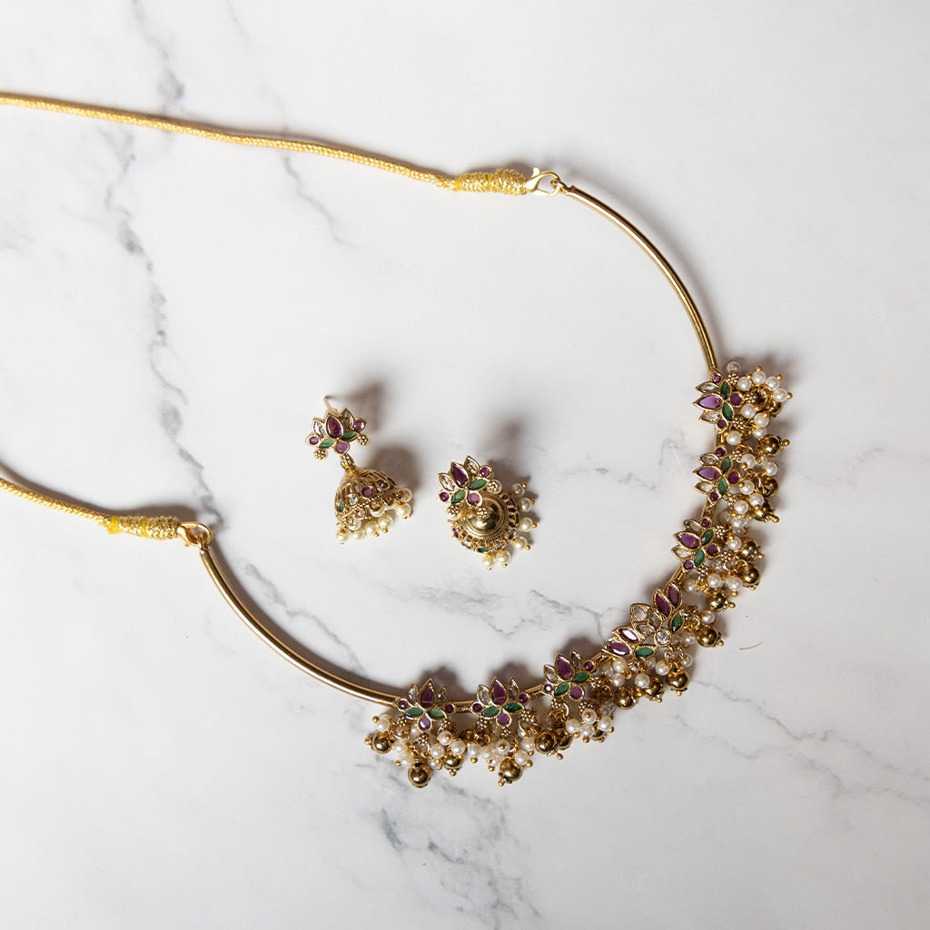 Detroit Necklace Set