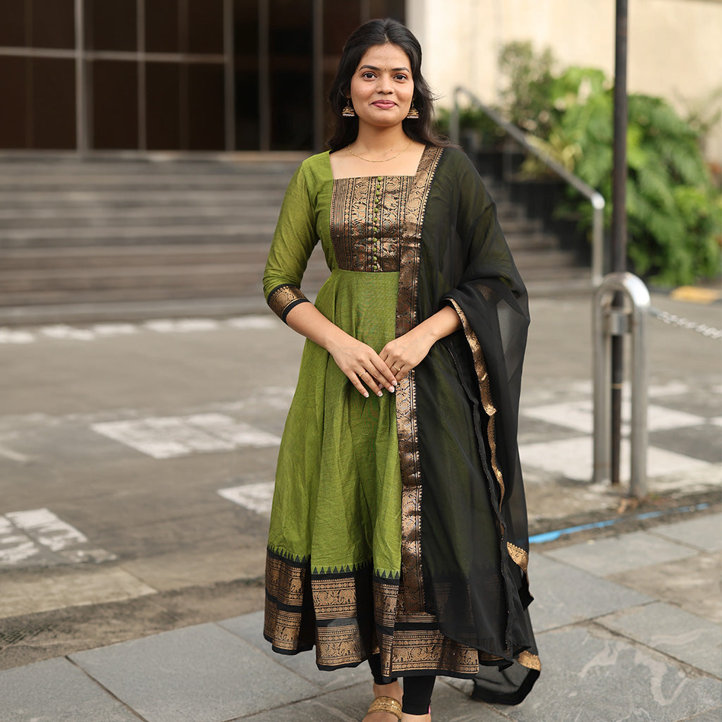 Manaus Anarkali Set