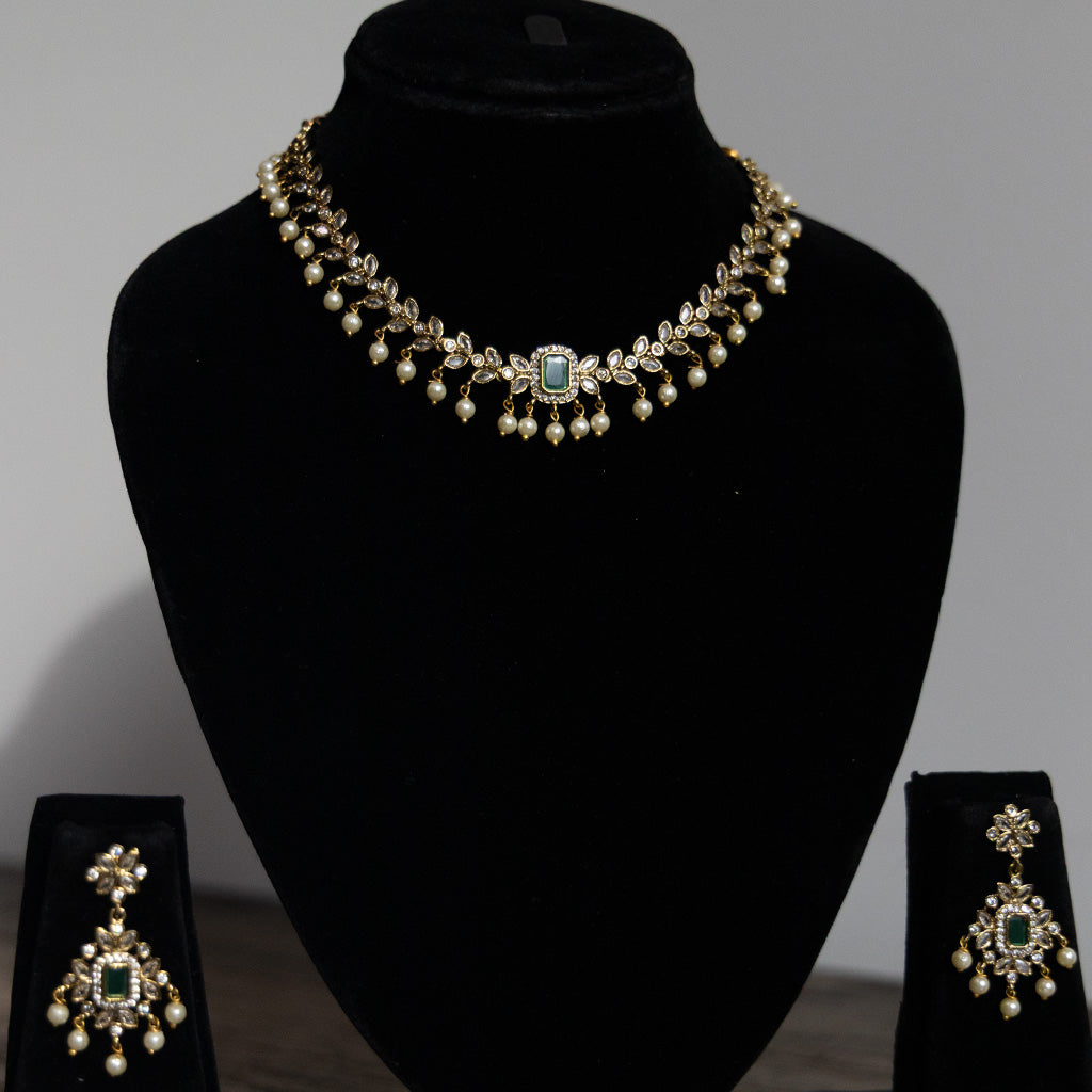 Riga Necklace Set